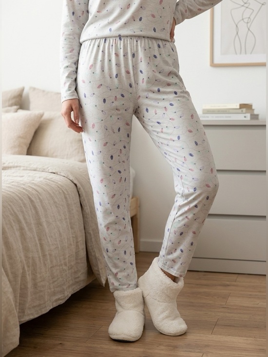 Muk Luks Other - NWOT Muk Luks Plus Size Lounge Pants Gray with Mini Christmas Lights - Size 3XL